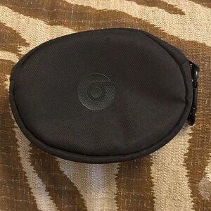 Beats Black Carrying Case